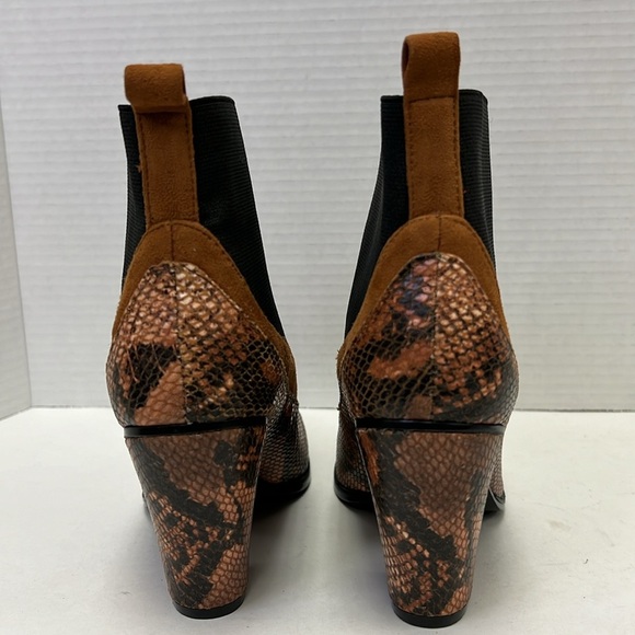 Deesigns by Dee Ocleppo 282213 Leather Ankle Boots Size 6.5 - Picture 5 of 13